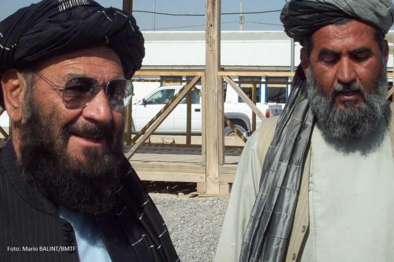 Talibanii pierd controlul în Afghanistan